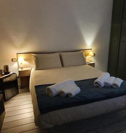 Piazza Martiri Rooms Cagliari Eksteriør bilde